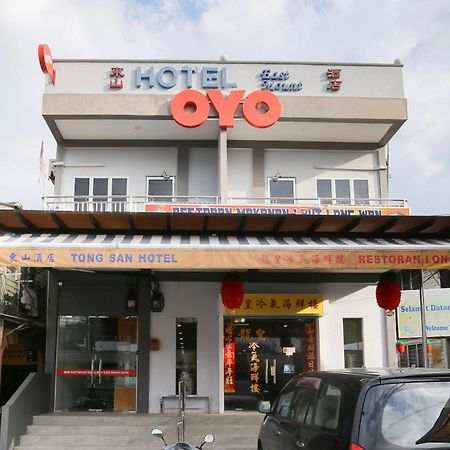 Oyo 89915 East Mount Hotel Кукуп Экстерьер фото